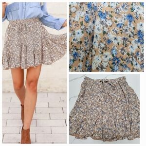 Ditsy Floral Skirt Brand New Small